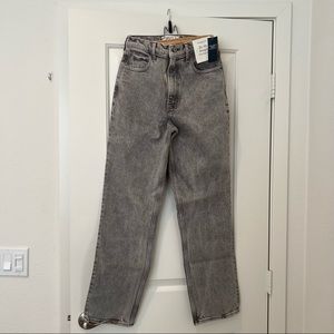 Abercrombie 90’s Straight Ultra High Waist